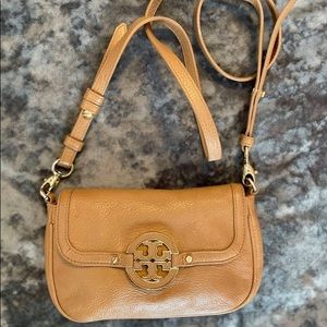 Tory Burch Amanda Crossbody Bag
